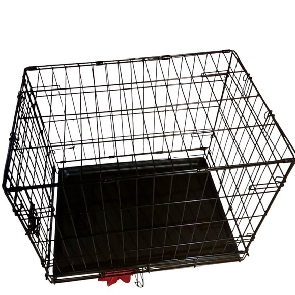You & Me Small Dog Metal Dog Crate in Black - Picture 1 of 4